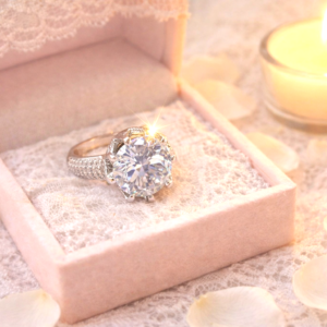 Round‑Cut Large White Cubic Zirconia Sterling S925 Silver Queen Ring