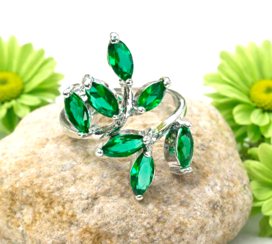 925 Sterling Silver Leaf Ring with Marquise Green Peridot Gemstones