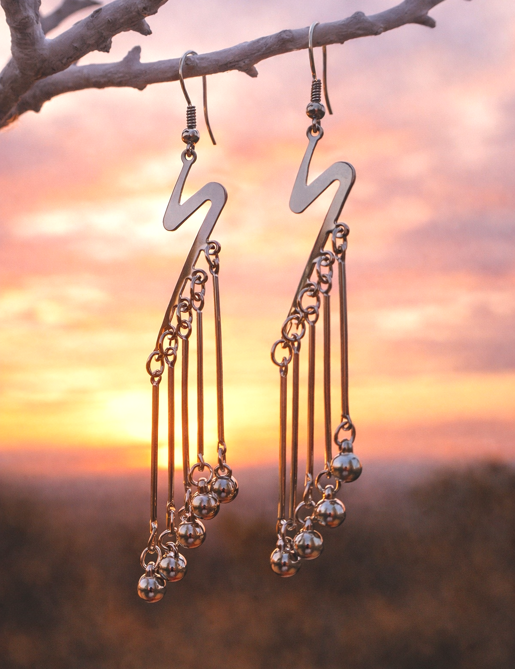 Silver-Tone Pewter Cascade Earrings – Zigzag Drop Design - Image 2