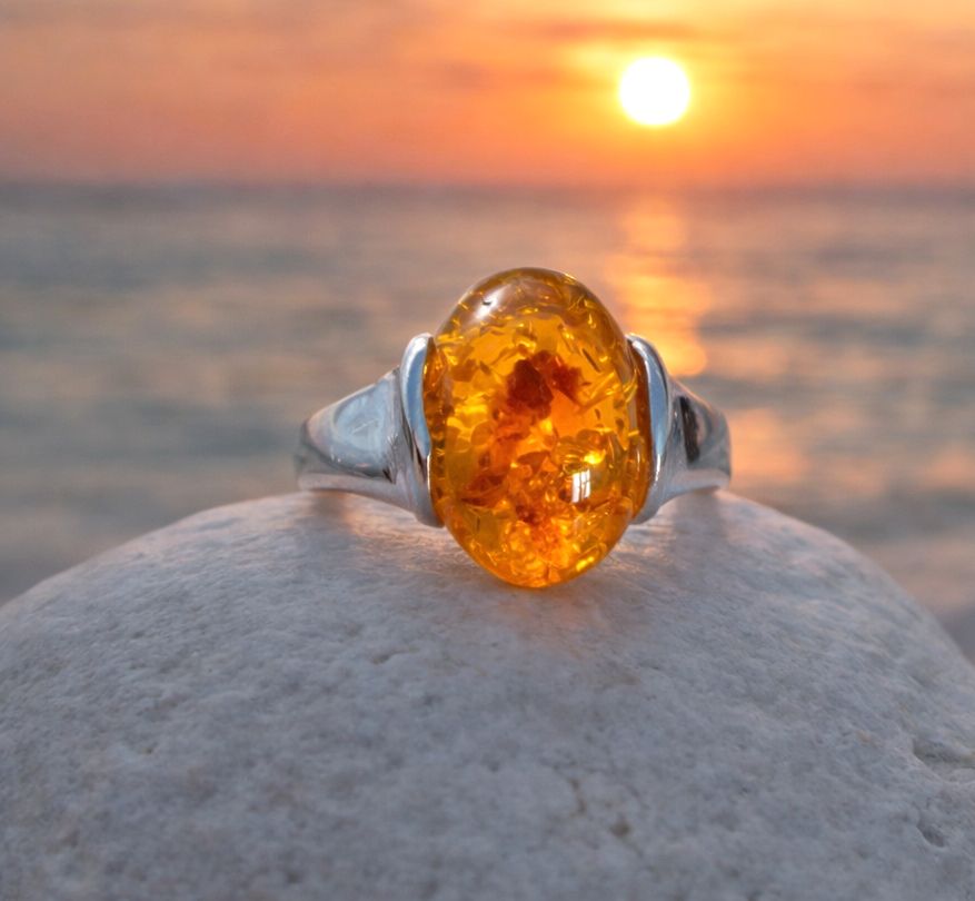 Electro‑Plated Imitation Brown Amber Ring – Silver Finish Tone