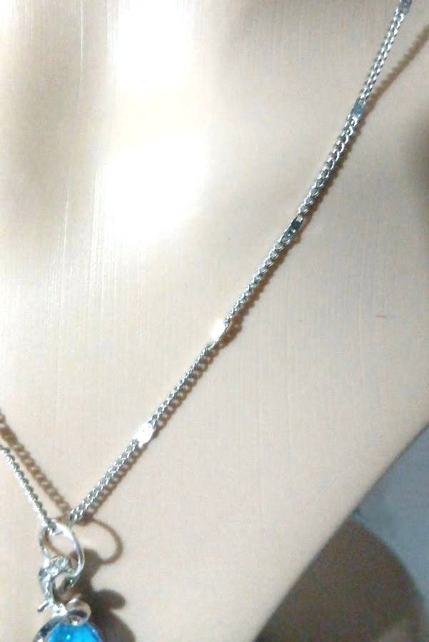 Elegant Silver Teardrop Blue Crystal Necklace - Image 6