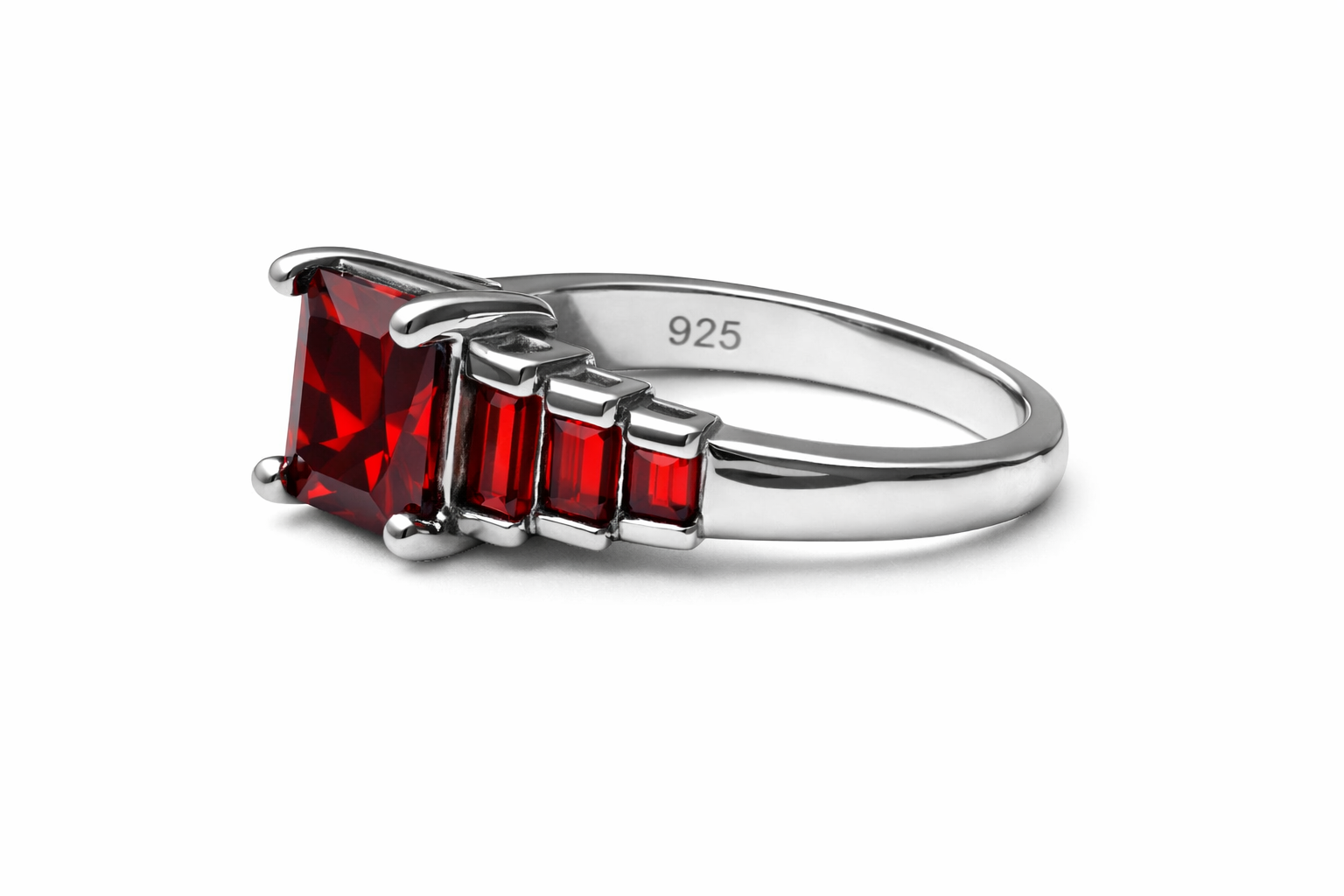 Beautiful Sterling Silver Emerald Cut Garnet Ring – 925 Hallmarked - Image 3