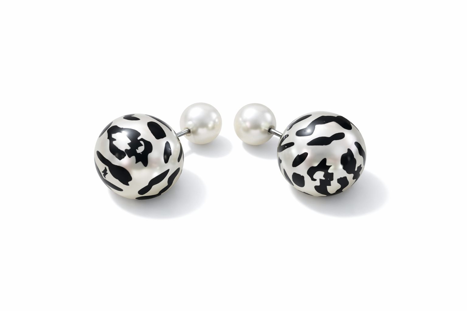 Double sided Stud: Black Tiger Print & White Silver Tone Studs