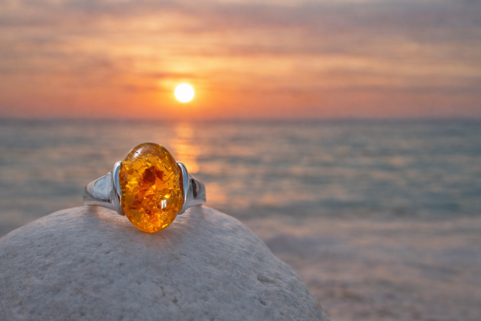 Electro‑Plated Imitation Brown Amber Ring – Silver Finish Tone - Image 2